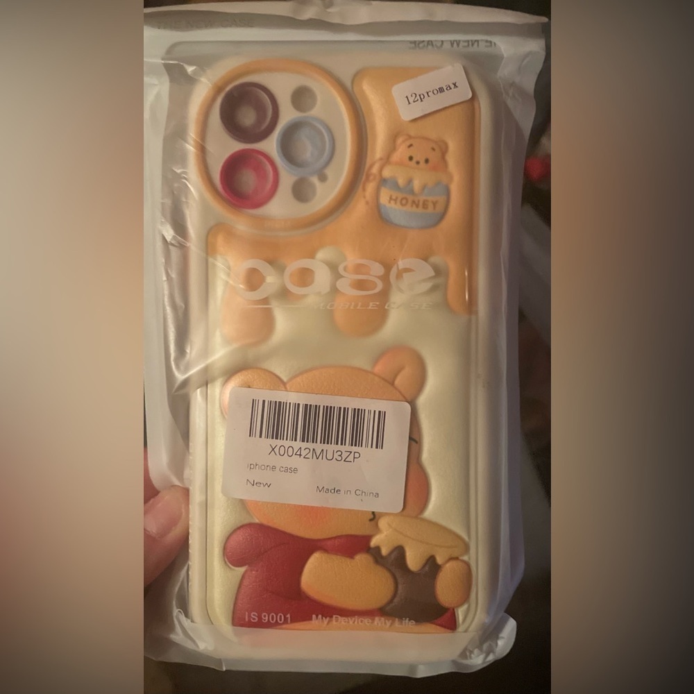NEW /NIP Pooh Bear Iphone 12 Pro Case-03 *make offers* - Picture 2 of 7